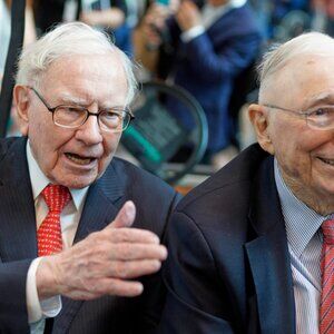 2026 BERKSHIRE HATHAWAY ANNUAL SHAREHOLDER MEETING PASS MAY 2-3 BUFFET